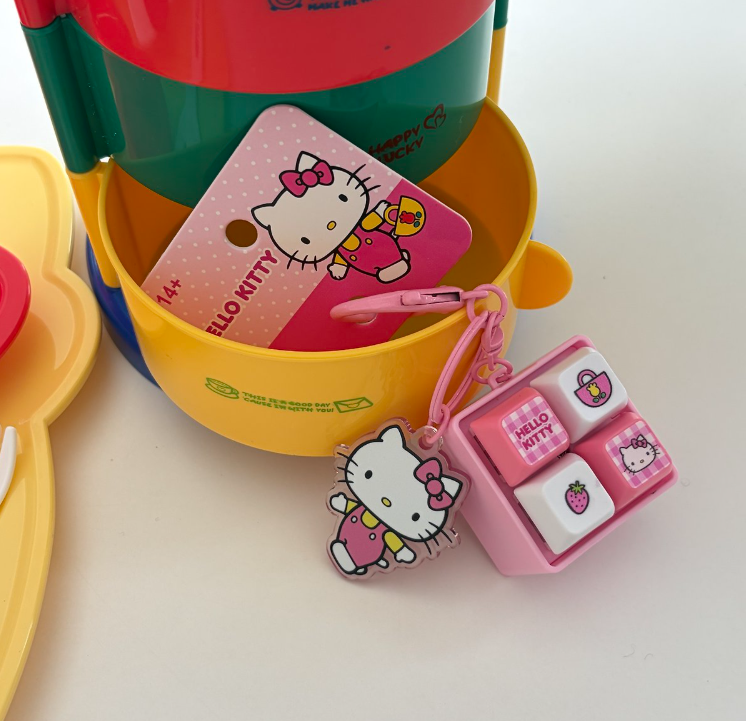 Pink Keyboard Melody Keyring