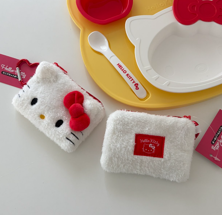 KT Fluffy Carabiner Pouch
