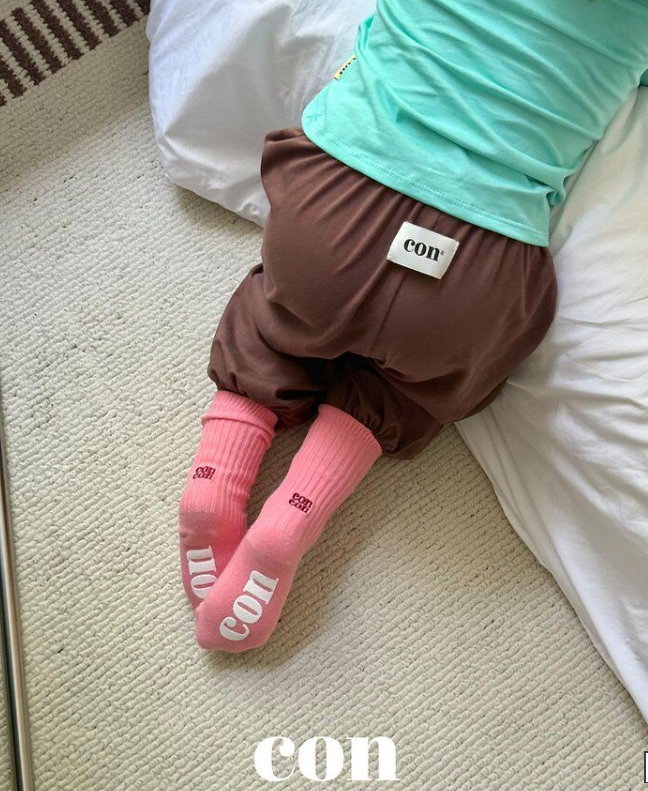 [CON] Ribbed Socks