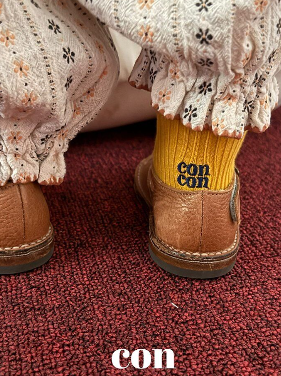 [CON] Ribbed Socks
