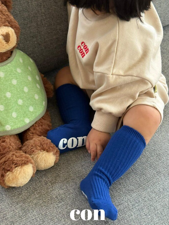 [CON] Ribbed Socks