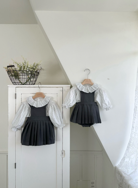 [MONBEBE] Louis Pleated Suspender Skirt
