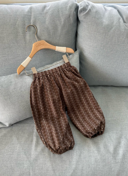 [MONBEBE] Floral Check Jogger Pants