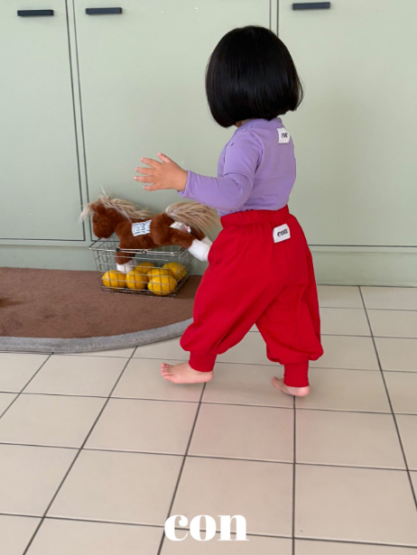 [CON]Taka Jogger Pants