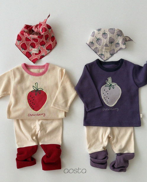 [AOSTA] Strawberry Scarf